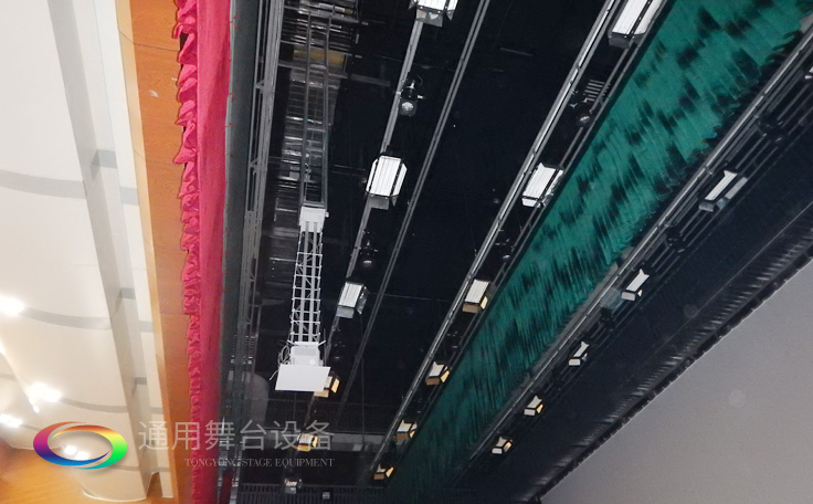 裝飾炫麗舞臺(tái),提升演出效果!通用舞臺(tái)教您一圖看懂舞臺(tái)阻燃幕布