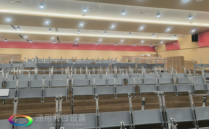 高顏值+實力派！通用舞臺吊桿成功打造某中學智慧化多功能報告廳項目