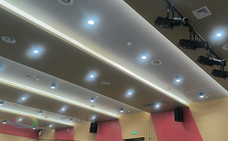 泰州市“中國演藝裝備舞臺(tái)機(jī)械產(chǎn)業(yè)基地” 加快舞臺(tái)裝備制造產(chǎn)業(yè)轉(zhuǎn)型升級(jí)、提升完善產(chǎn)業(yè)鏈體系、助力泰州文化產(chǎn)業(yè)高質(zhì)量發(fā)展!